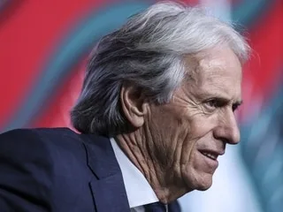 « J’ai un point de vue complètement différent »: le sélectionneur portugais Jorge Jesus tacle Klopp et son groupe élargi