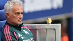 VÍDEO: olho negro de Mourinho chama a atenção durante jogo