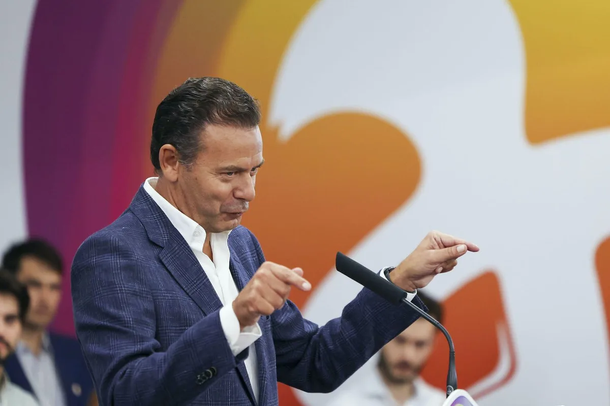 Montenegro reage a Passos: quem espera por fracasso do Governo, que espere sentado