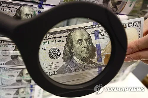 美재무부 '장기금리 방어'에 달러 흔들…월가 "대가 치를 수도"
