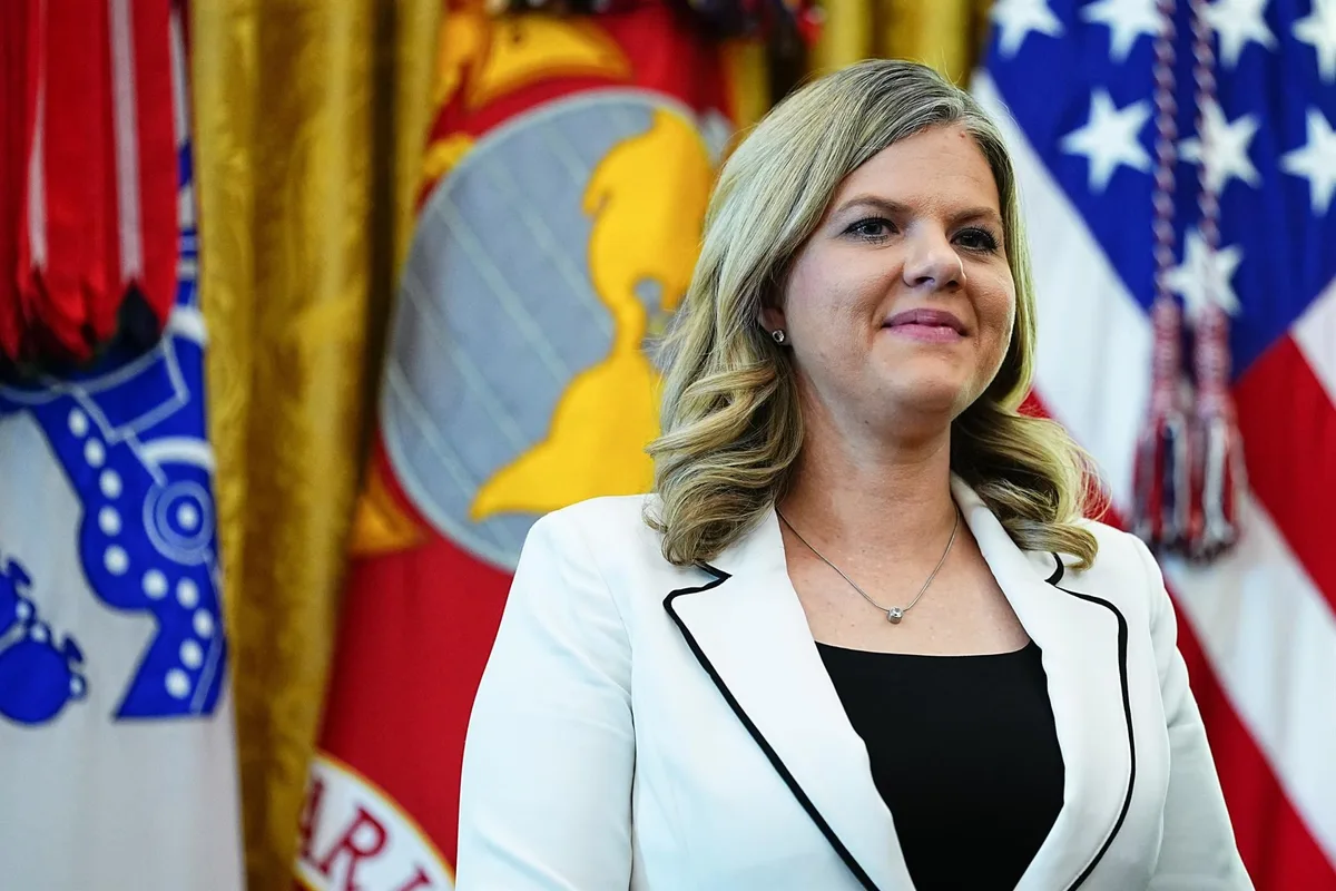 Trump propone a la asesora Heidi Overton para liderar la Administración de Alimentos y Medicamentos