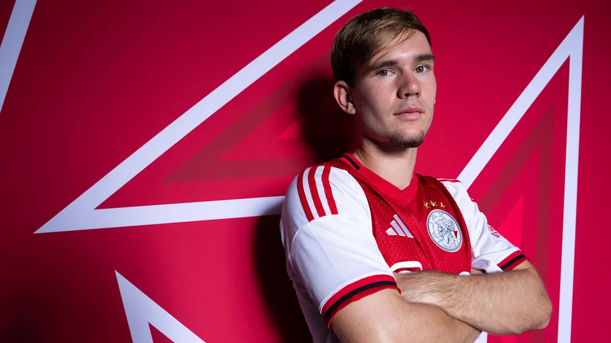 „Fällt mir sehr schwer …“ - Fußball-Profi spricht nach Spiel über den Tod seiner Freundin