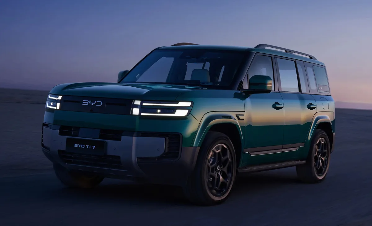 BYD Ti7: qué tiene y cuánto cuesta el SUV híbrido enchufable que llegó a la Argentina