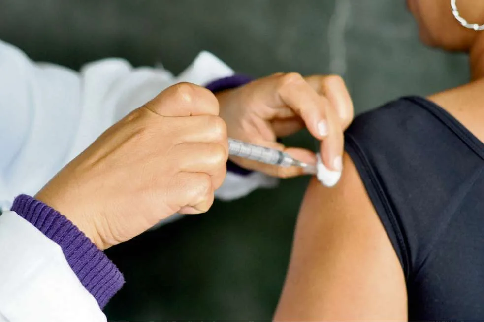 Malária: Anvisa autoriza teste em humanos de vacina 100% brasileira