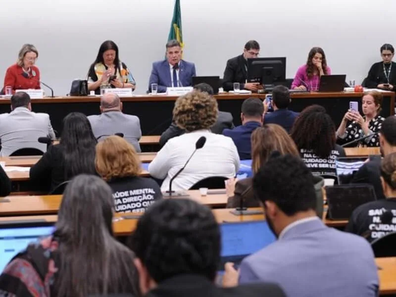 Comissão adia votação do novo Código de Trânsito para outubro
