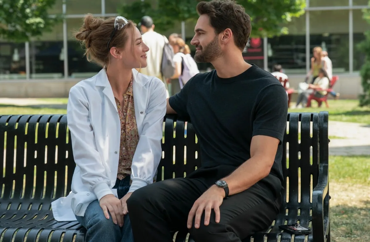 ‘A Hipótese do Amor’: nova comédia romântica da Prime Video ganha trailer: confira