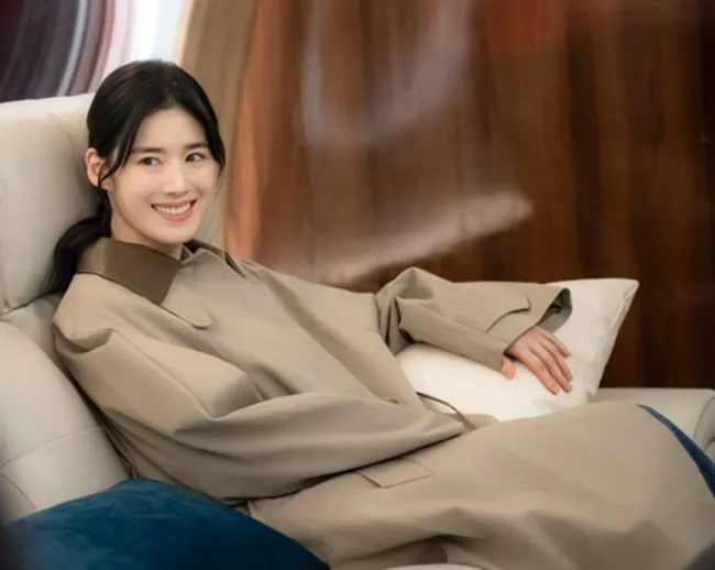 정은채, 안보현 '돈발 수사' 적응 완료..전용기까지 탄 혐관 선후배(재벌X형사2)