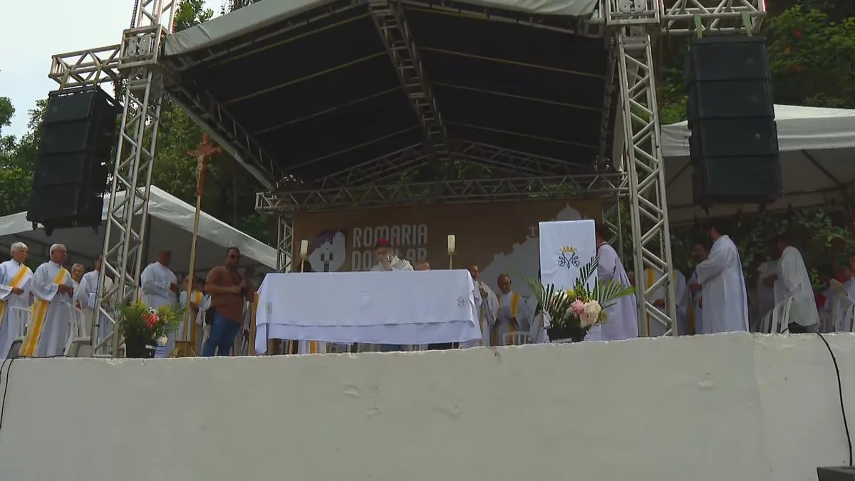 Fiéis de 250 igrejas católicas participam de romaria em homenagem a Nossa Senhora Aparecida em Caxias