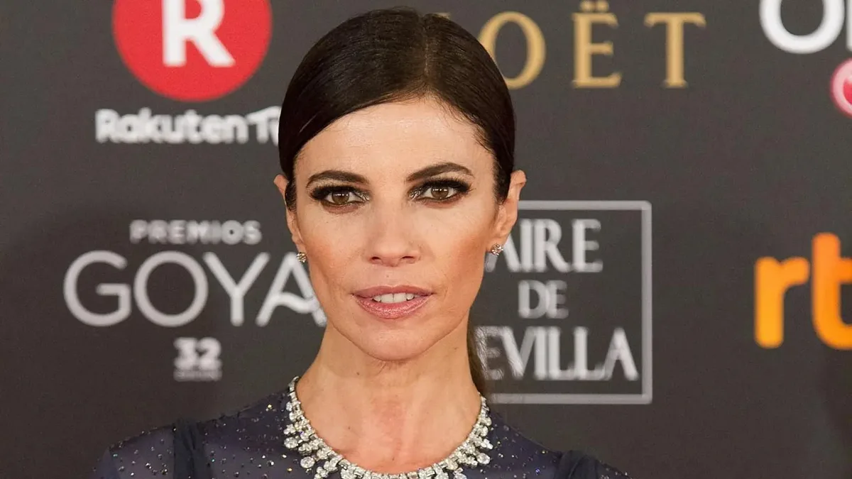 Maribel Verdú, 55 años: "De mi infancia recuerdo el bocadillo de leche condensada con plátano que me hacía mi madre"