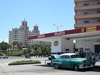 Étouffé par le blocus américain, Cuba ouvre son secteur pétrolier aux investisseurs étrangers et privés