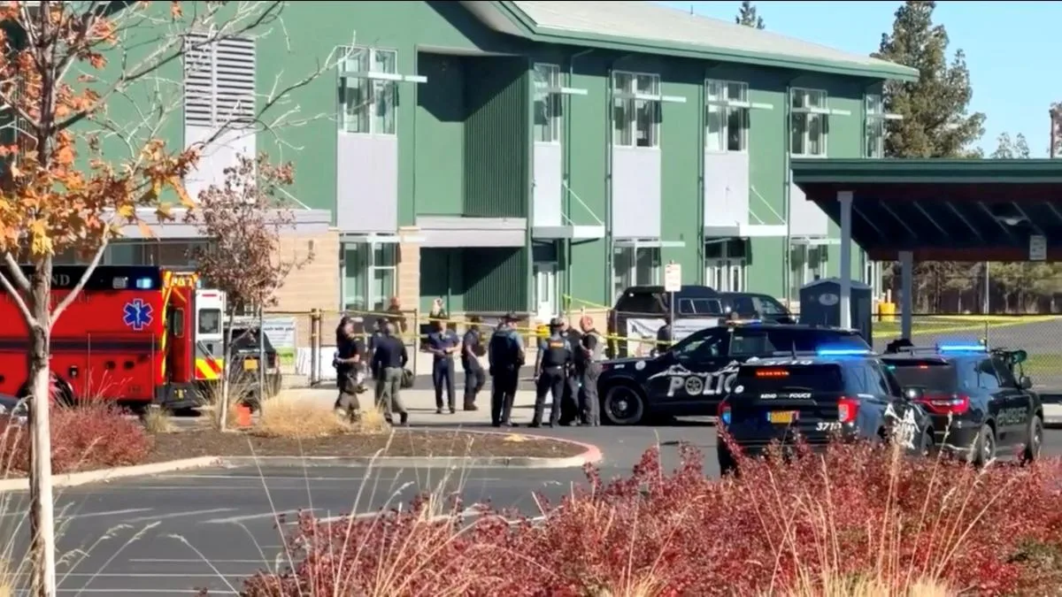 Un pistolero mata al menos a cuatro personas, tres de ellas niños, en una escuela de primaria