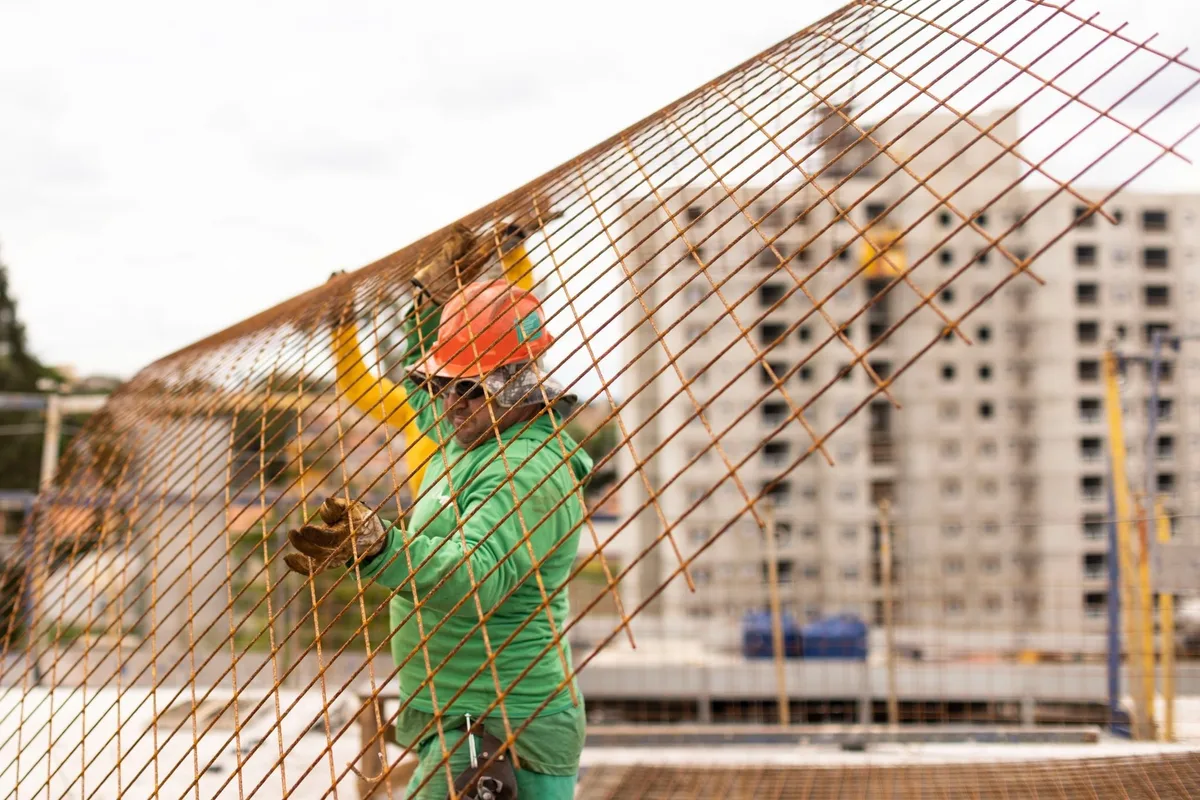 Construtora abre 185 vagas de emprego em Salvador e Camaçari; veja como se candidatar