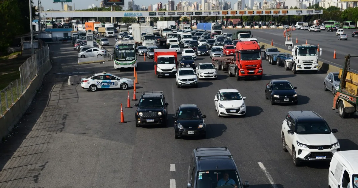 Multas más caras en la autopista a La Plata: cuánto habrá que pagar desde hoy por evadir peajes