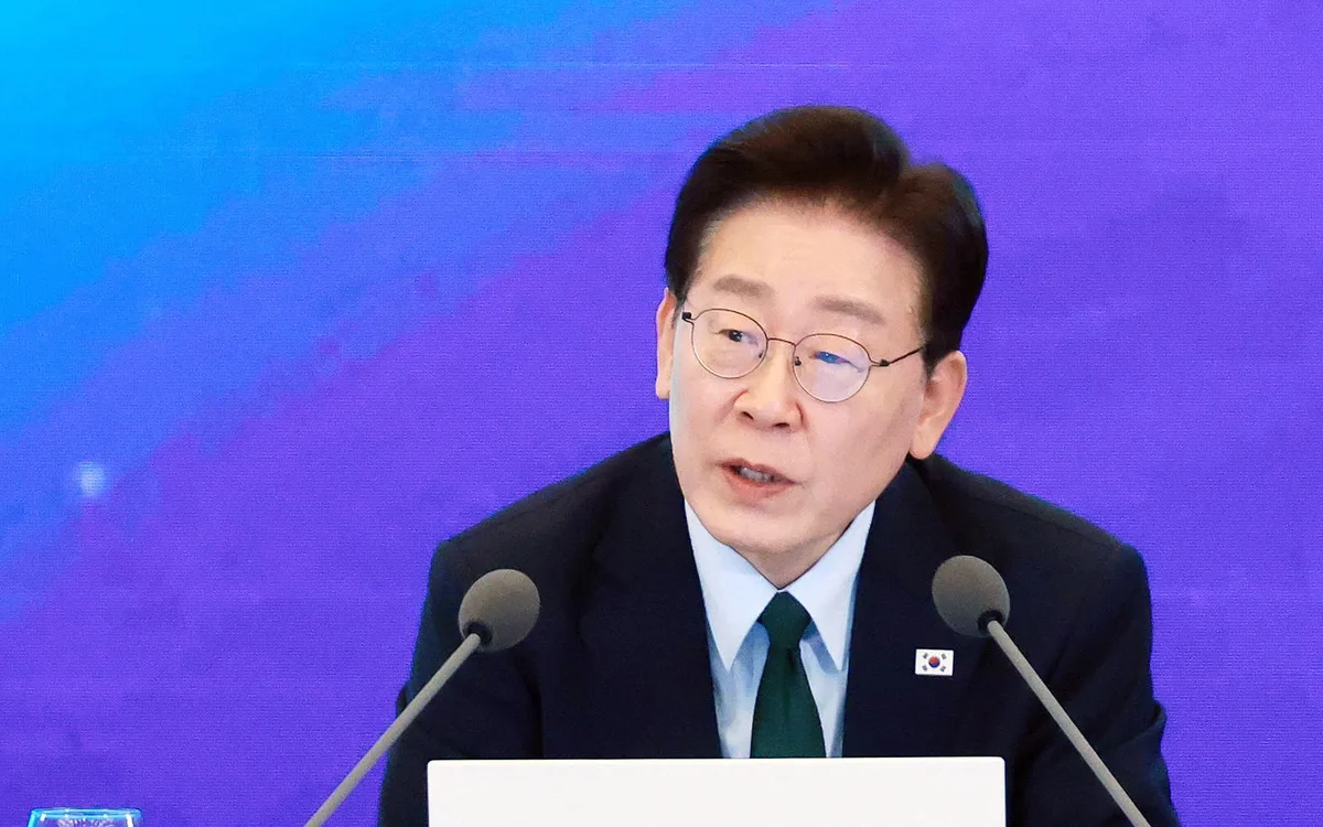 李, 노무현·박원순 연이어 언급…“비난해도 SNS 소통 계속할 것”