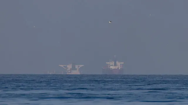Irão abre estreito de Ormuz a "vários" petroleiros iraquianos