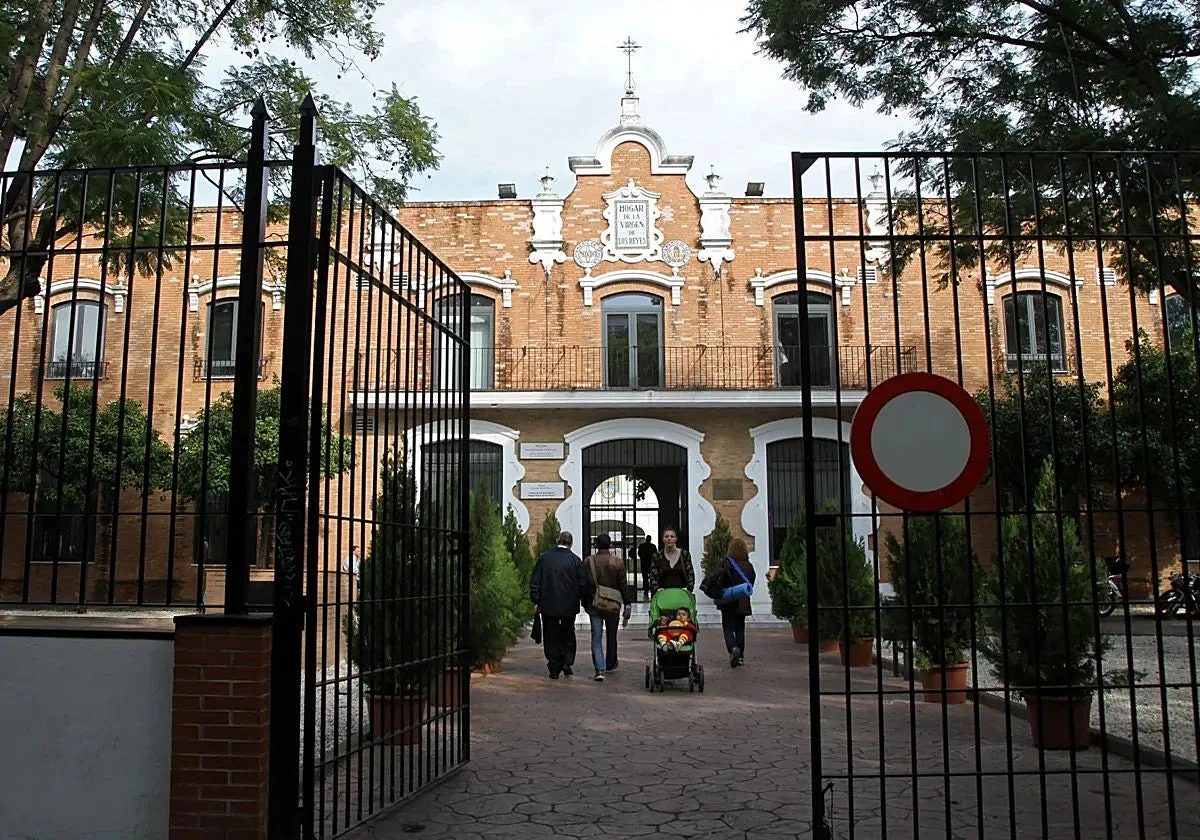 El Ayuntamiento cierra definitivamente el albergue del Hogar Virgen de los Reyes