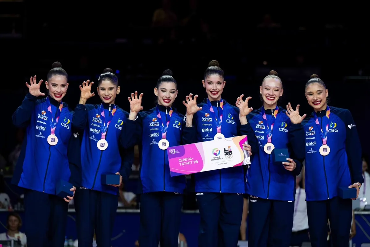 Brasil é bronze no conjunto do Mundial de ginástica rítmica e fatura vaga nas Olimpíadas