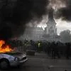 Novos episódios de violência e pilhagens em Paris. Polícia de choque mobilizada