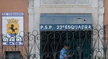 Centros de instalação para estrangeiros sem vagas