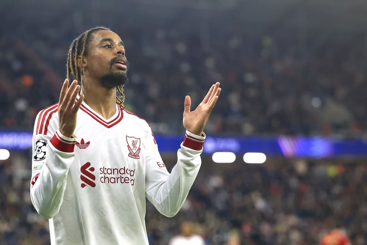 Um LASK-Liverpool a fazer lembrar um Sporting-Benfica. E o “Bambi”, afinal, marcou 3 golos