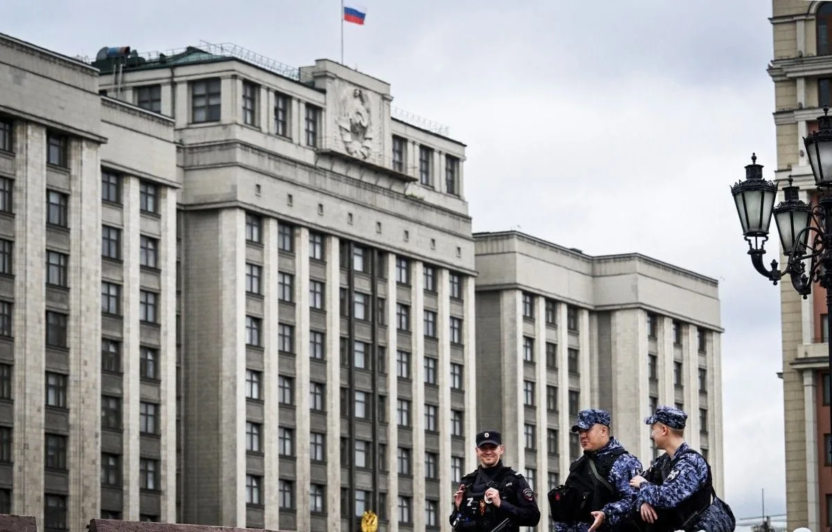 Législatives en Russie : La Douma, une « chambre d’enregistrement » du Kremlin toujours plus réactionnaire