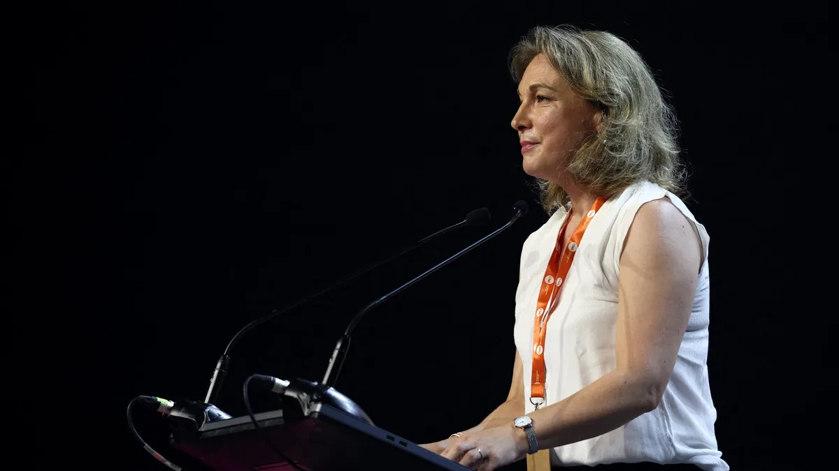 Les patrons "considèrent que ce n'est pas si grave s'il y a des inégalités salariales": alors qu'on attend toujours la loi, Marylise Léon (CFDT) "n'attend rien du patronat" sur la transparence des salaires dans l'entreprise