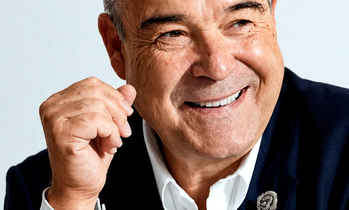 Antonio Resines, actor: "La primera vez que me pusieron peluquín, porque debía ser que ya clareaba un poquito, fue hace 44 años y no me quedaba mal"