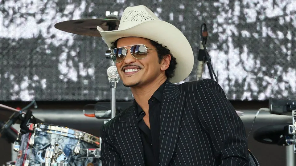 Nearly All Of Bruno Mars’s Albums Return Together In An Impressive Comeback
