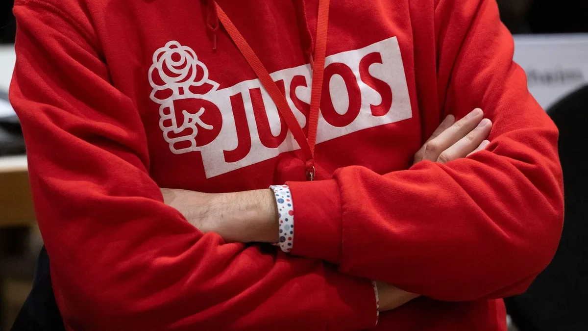 SPD-Jugendorganisation: Jusos kritisieren SPD im Bund - Warnung vor Ruck nach rechts