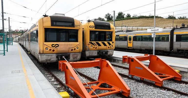 PCP questiona Coimbra sobre fim do transporte gratuito