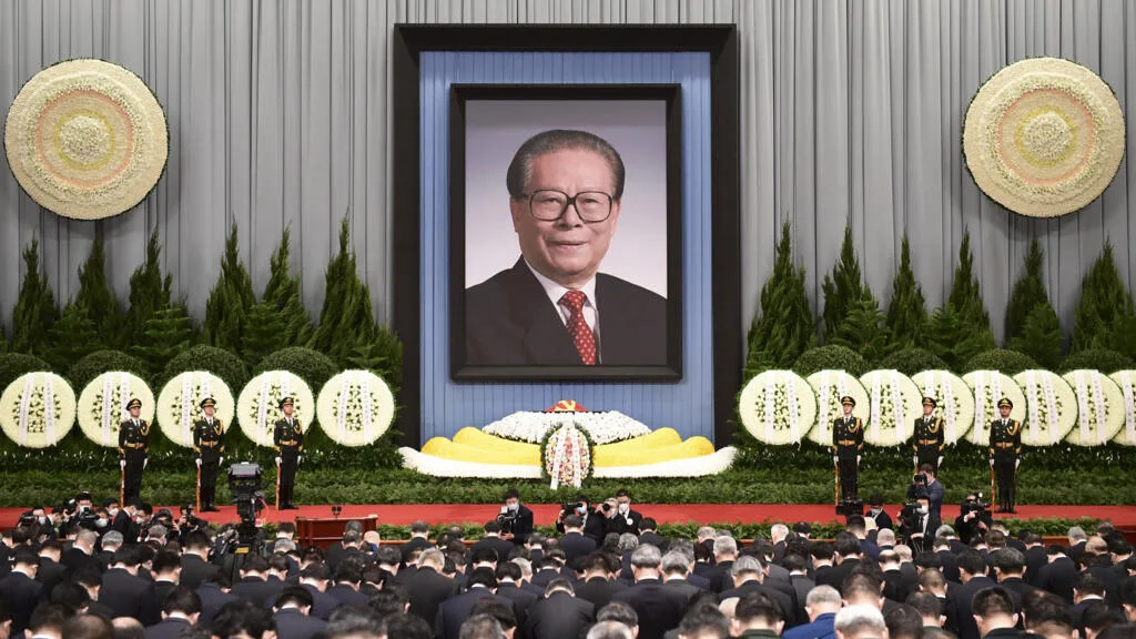 Chine: centenaire de la naissance de Jiang Zemin, Xi Jinping évoque la «grave tempête politique» de 1989