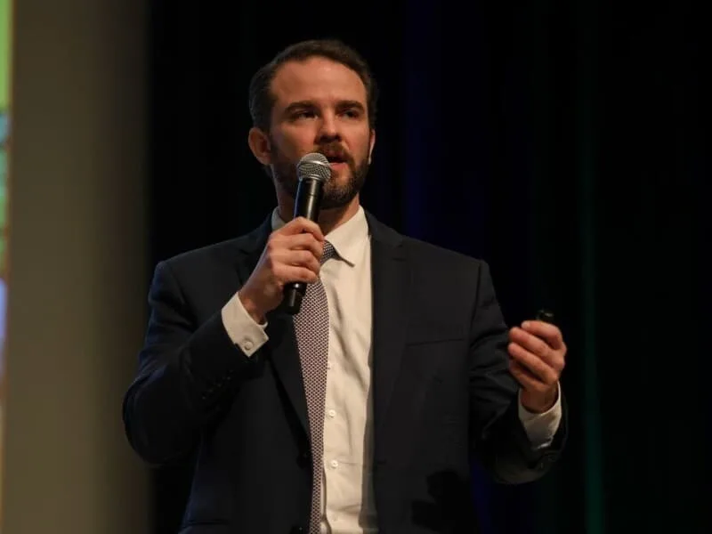 Dario Durigan anuncia reajuste do salário mínimo para R$ 1.741 em 2027