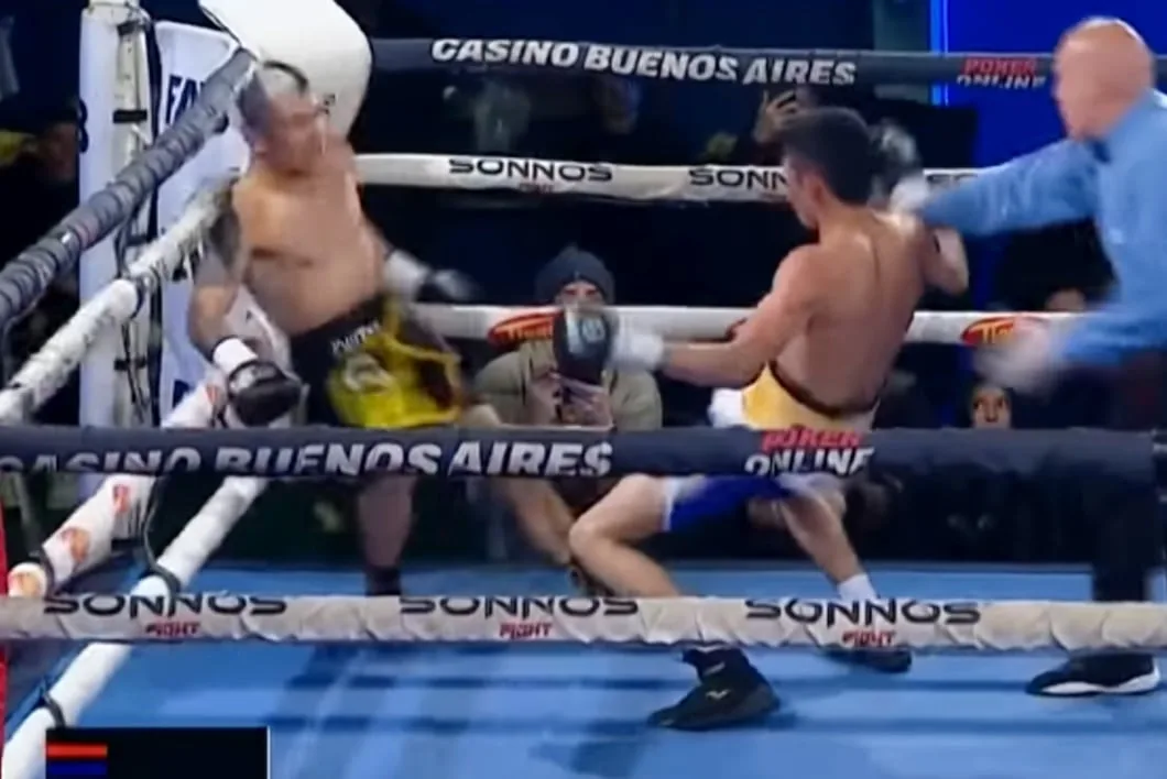 Un boxeador panameño derribó a uno argentino y le bailó en la cara, pero fue noqueado tres rounds después