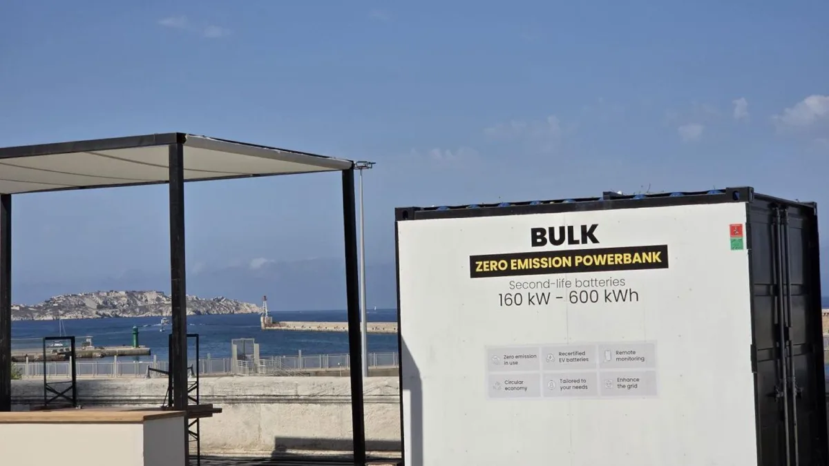 Cette entreprise française donne une seconde vie aux batteries de voitures électriques pour alimenter des festivals