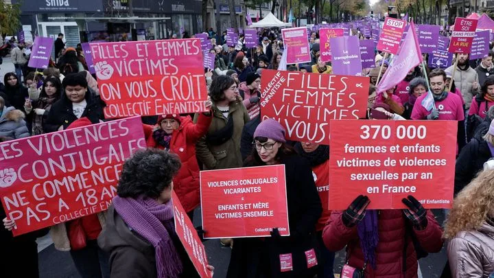 Violences faites aux femmes : les partis ont-ils mûri ?