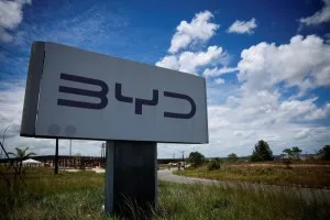 Montadoras da China veem salto nas vendas na Europa e BYD mais que dobra registros