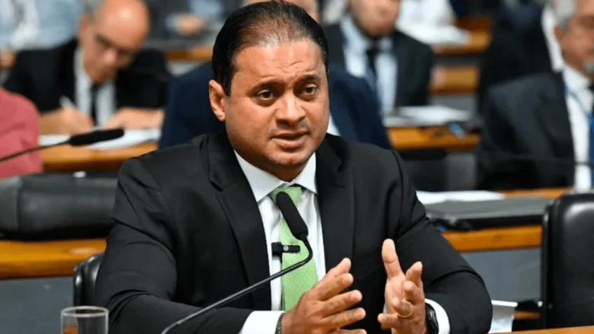 Weverton nega tentativa de interferência em investigações da PF