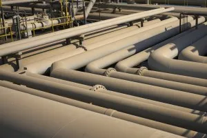 Arábia Saudita fecha oleoduto estratégico e amplia temor sobre oferta de petróleo