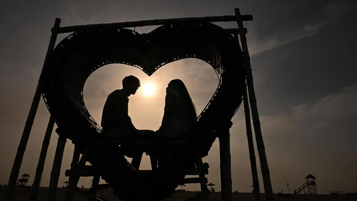 Romance, longing, life, and cinema on Chennai’s beach