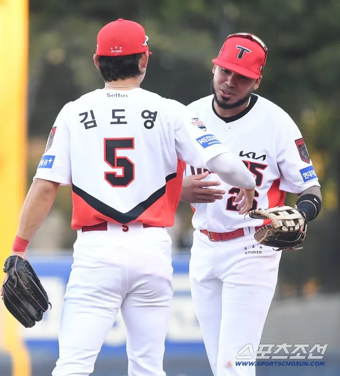 '3위 빼앗더니 준PO1도 폭격' 김도영에게 또 당했다…거를 수도 없으니 더 미칠 노릇이다