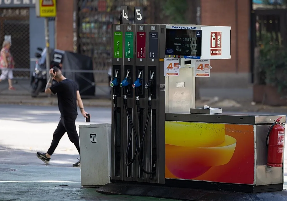 FMI y Banco de España cuestionan la vía de bajar impuestos como solución a un 'shock' de precios energéticos