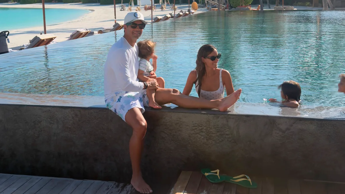 Las fotos no vistas del viaje de Ana Boyer y Fernando Verdasco con sus hijos a Maldivas: "Para siempre"