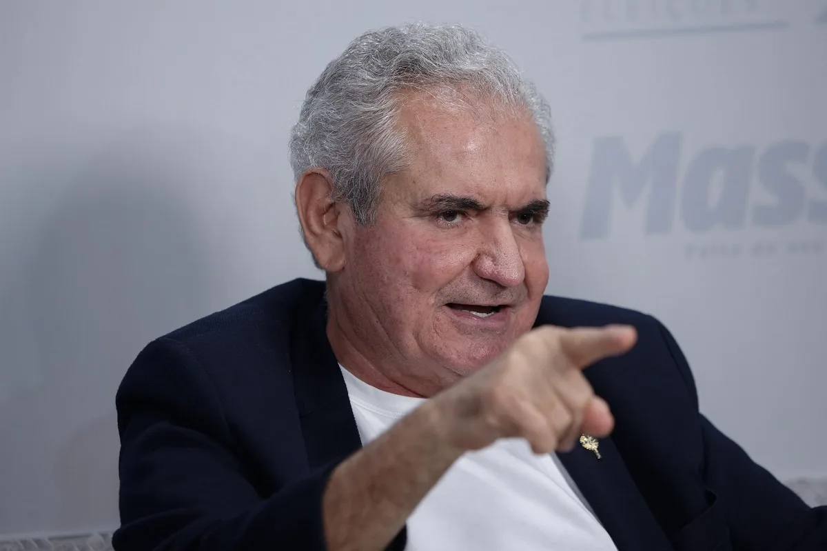 Angelo Coronel rejeita novos impostos e cobra corte de gastos federais
