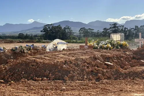 'BODY HIDDEN UNDER COFFIN': Police probe Paarl undertakers' 'alleged irregularities'