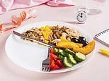 Is the 6pm eating rule a total myth? Nutritionist reveals the truth about late-night dinners and weight loss
