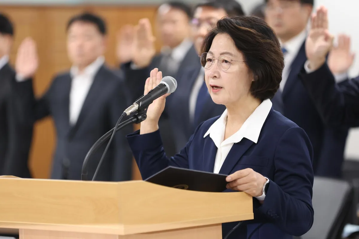 추미애 “관사는 전세 계약…관용차는 전임 지사가 매입 결정”