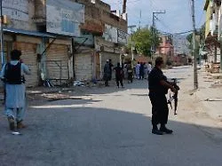Anschlag vor Polizeizentrale: Autobombe explodiert in Pakistan - 16 Menschen sterben