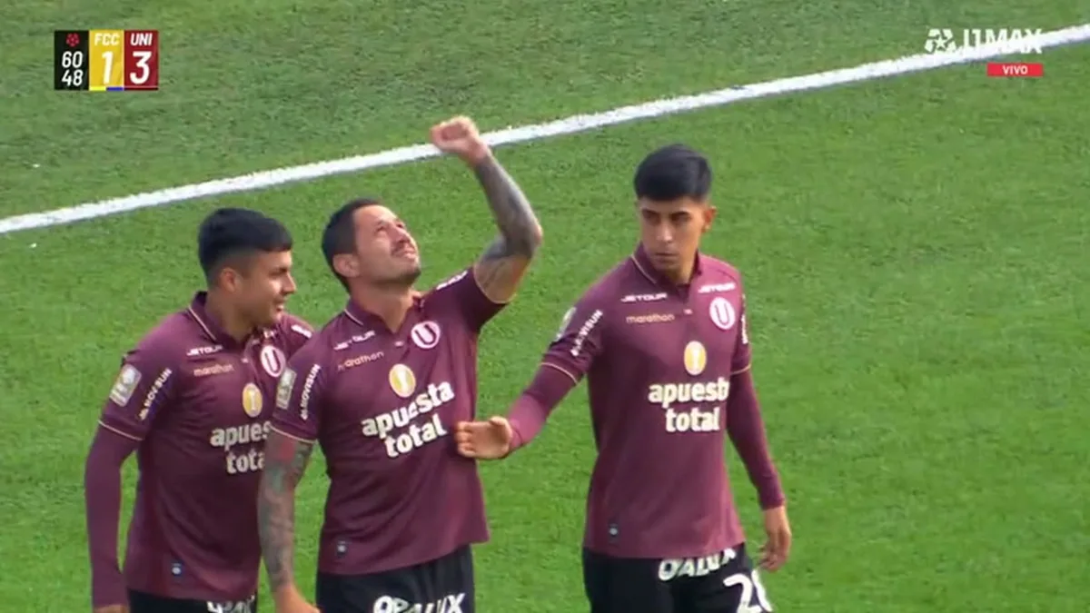 Gol de Gianluca Lapadula con potente remate para 3-1 de Universitario ante FC Cajamarca por Torneo Clausura 2026