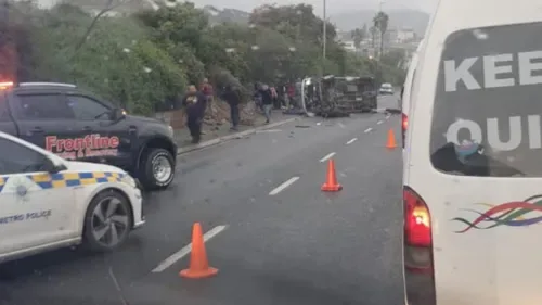 Woman killed, 13 injured in three-taxi crash in Cape Town