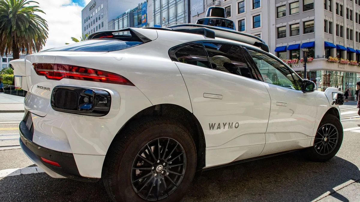 Robotaxis: Fahrerlose Taxis in München: Waymo kündigt Start für 2027 an